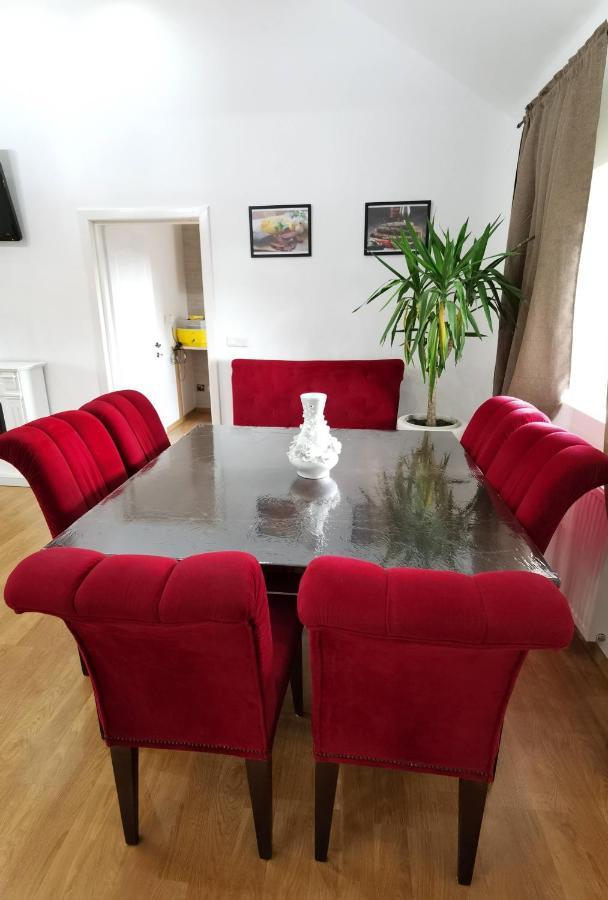 Apartament 2 Camere - Casa Divertis 布泽乌 外观 照片